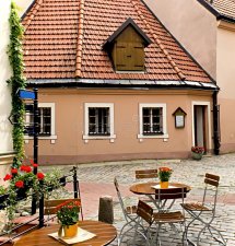 Фотообои Уличное кафе в Старом городе Рига Латвия